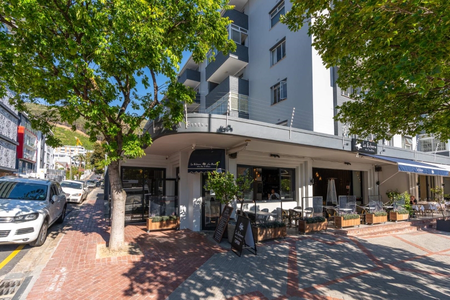 2 Bedroom Property for Sale in Sea Point Western Cape